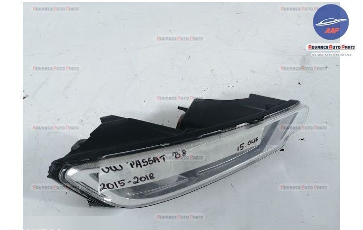 Proiector stanga original cu Halogen Volkswagen VW  Passat  B8 [2014 -