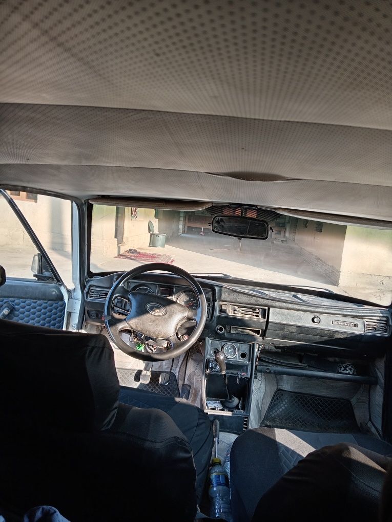 Lada sotiladi 2104