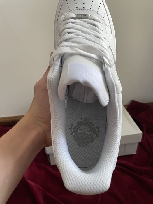 Nike Air Force 1 Triple White