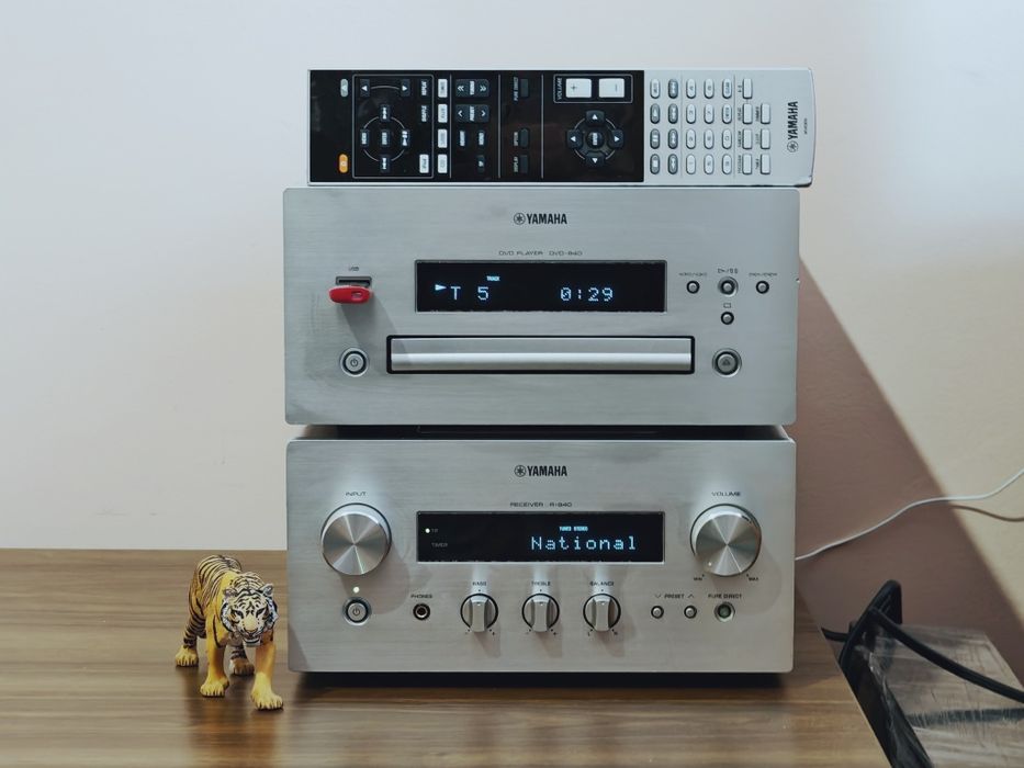 Yamaha RX-E840 Pianocraft Series. Cap serie. Bijuterie Hi-Fi. Preț fix