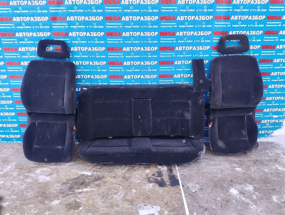 Сидения на Audi 100 C4 велюр.