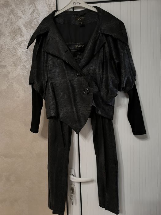 Костюми на Луси много запазени