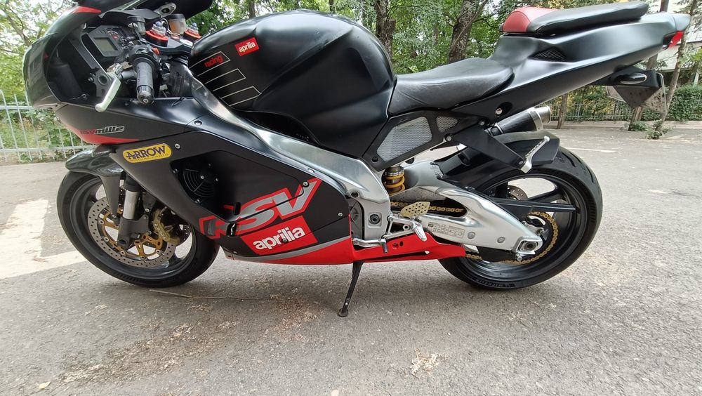 Aprilia rsv mille preț fix schimb cu scuter sau auto