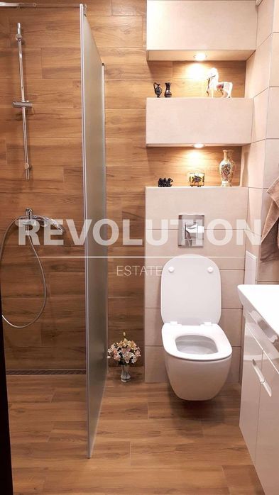 Дава се под наем Двустаен апартамент в Варна, м-т Евксиноград - 50 кв.м за 600 € - Снимка #6