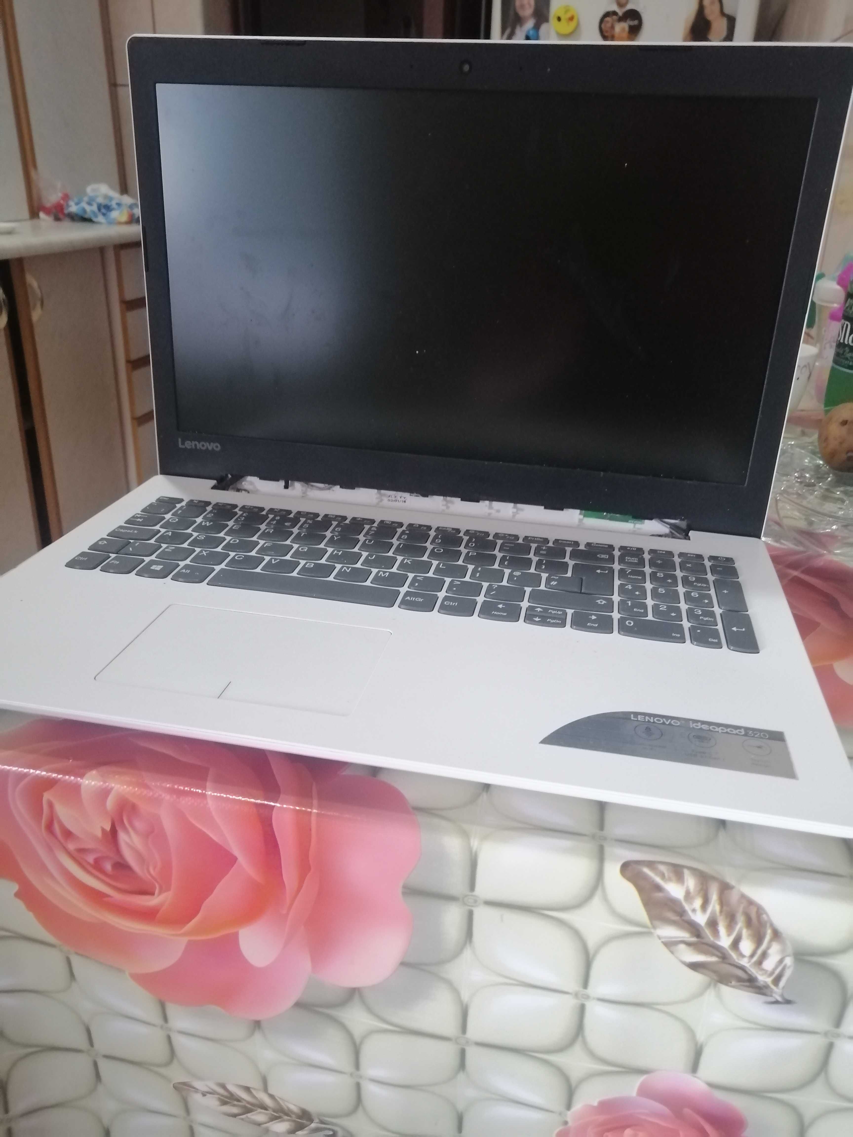 Laptop lenovo ideapad 320