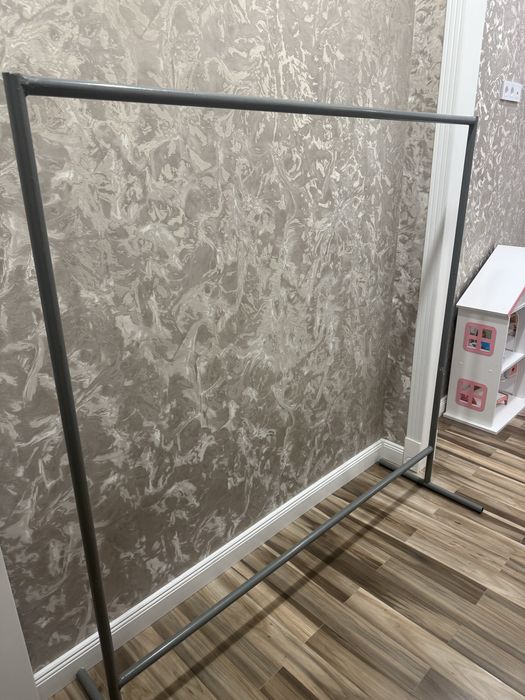 Напольная вешалка