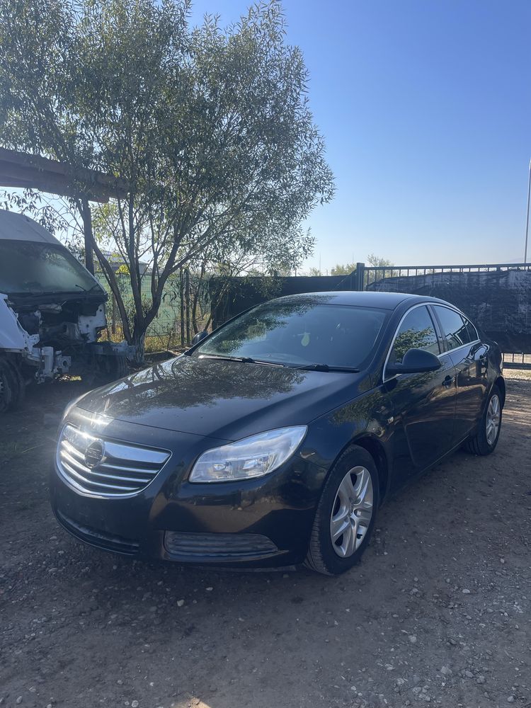 Dezmembrez opel insignia 2.0 a20dt