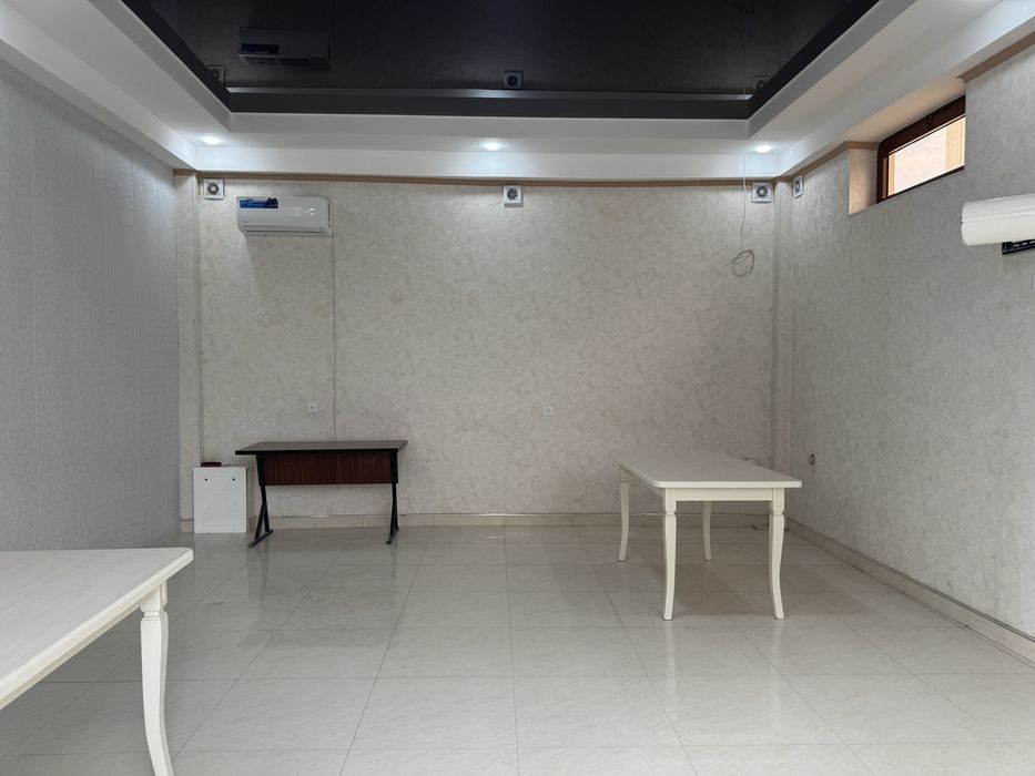 Арендага укув маркази берилади, йоки офис учун