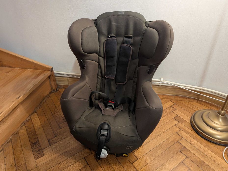 Scaun auto ISOFIX Bebe Confort ISEOS