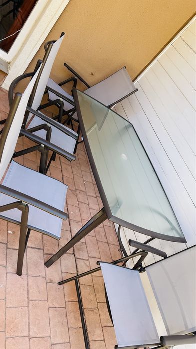 Mobilier de gradina- masa sticla + 4 scaune