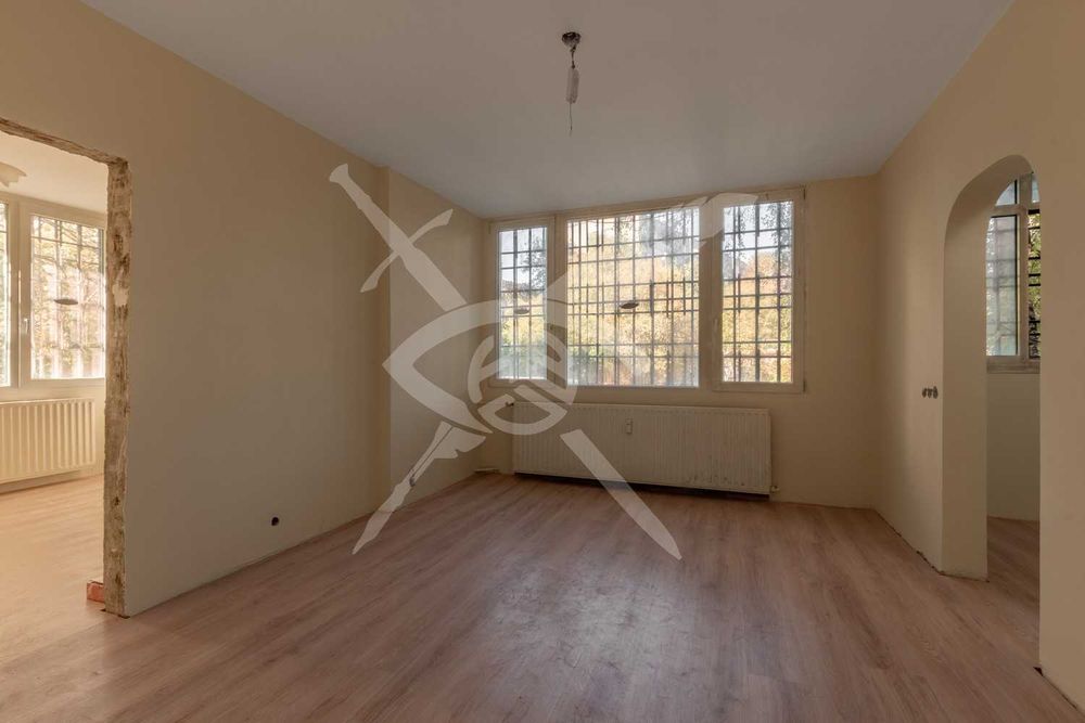 Продава се Двустаен апартамент в София, Света Троица - 51 кв.м за 2313 €/кв.м - Снимка #1