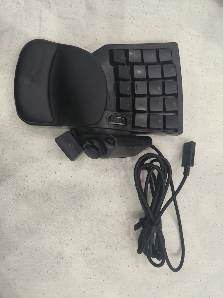 Razer tartarus orginal narxini kelishamiz kami bor