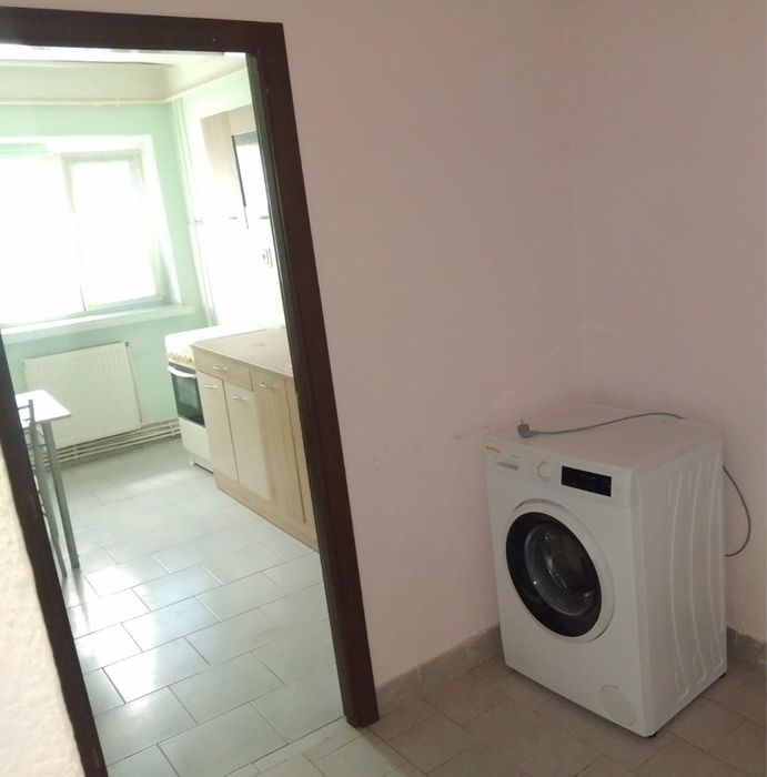 INCHIRIEZ apartament cu 2 camere in Focsani