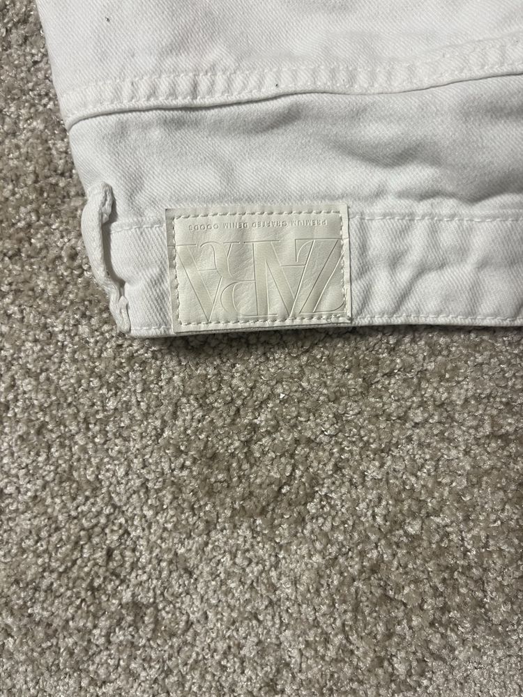 Zara бели дънки