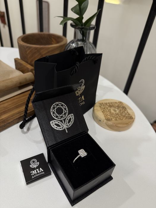Кольцо с брилиантами ЭПЛ даймонд