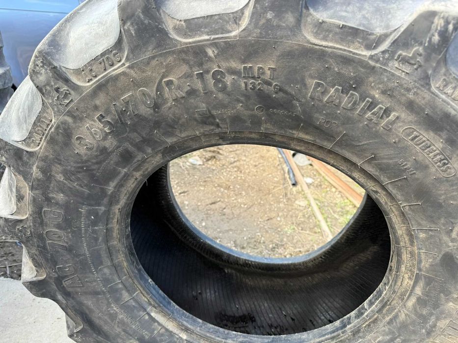 Cauciuc 365/70 R18