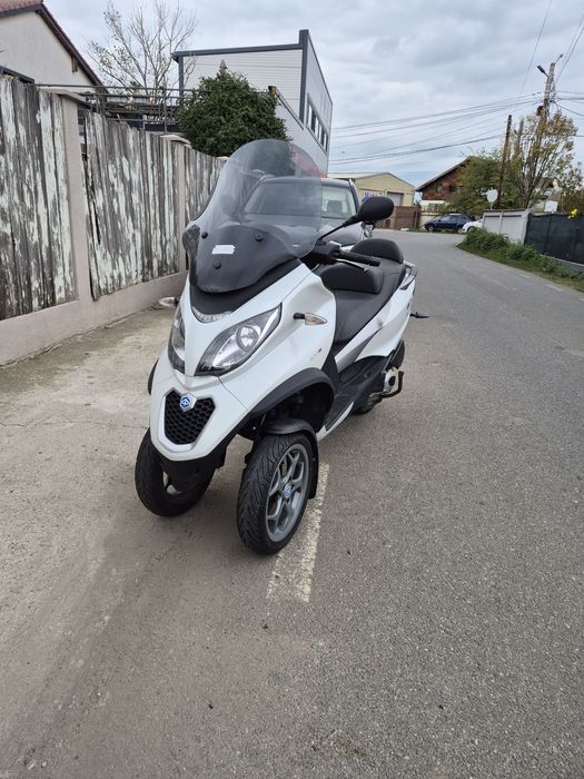Triciclu Piaggio MP3 300 2016, 3 roti 15500km