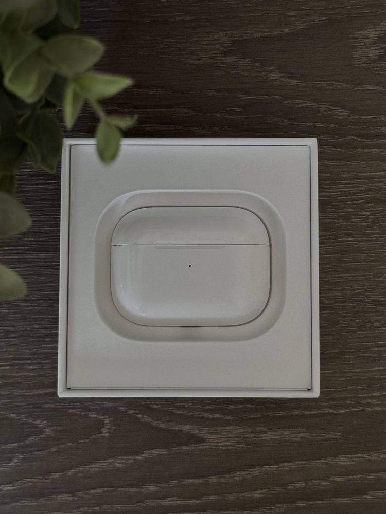 Apple AirPods (1st Generation)