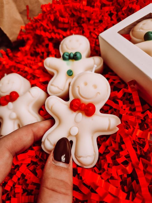 Коледни ароматни свещи