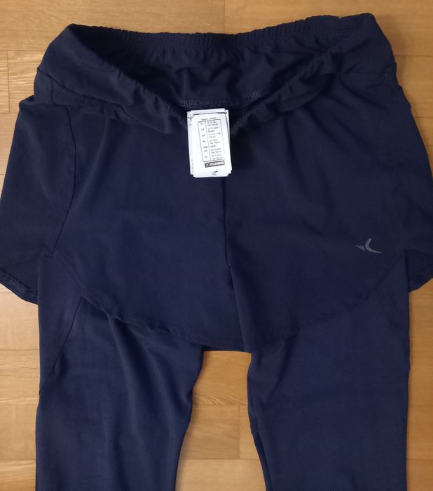 Pantaloni scurți integrati pentru fete