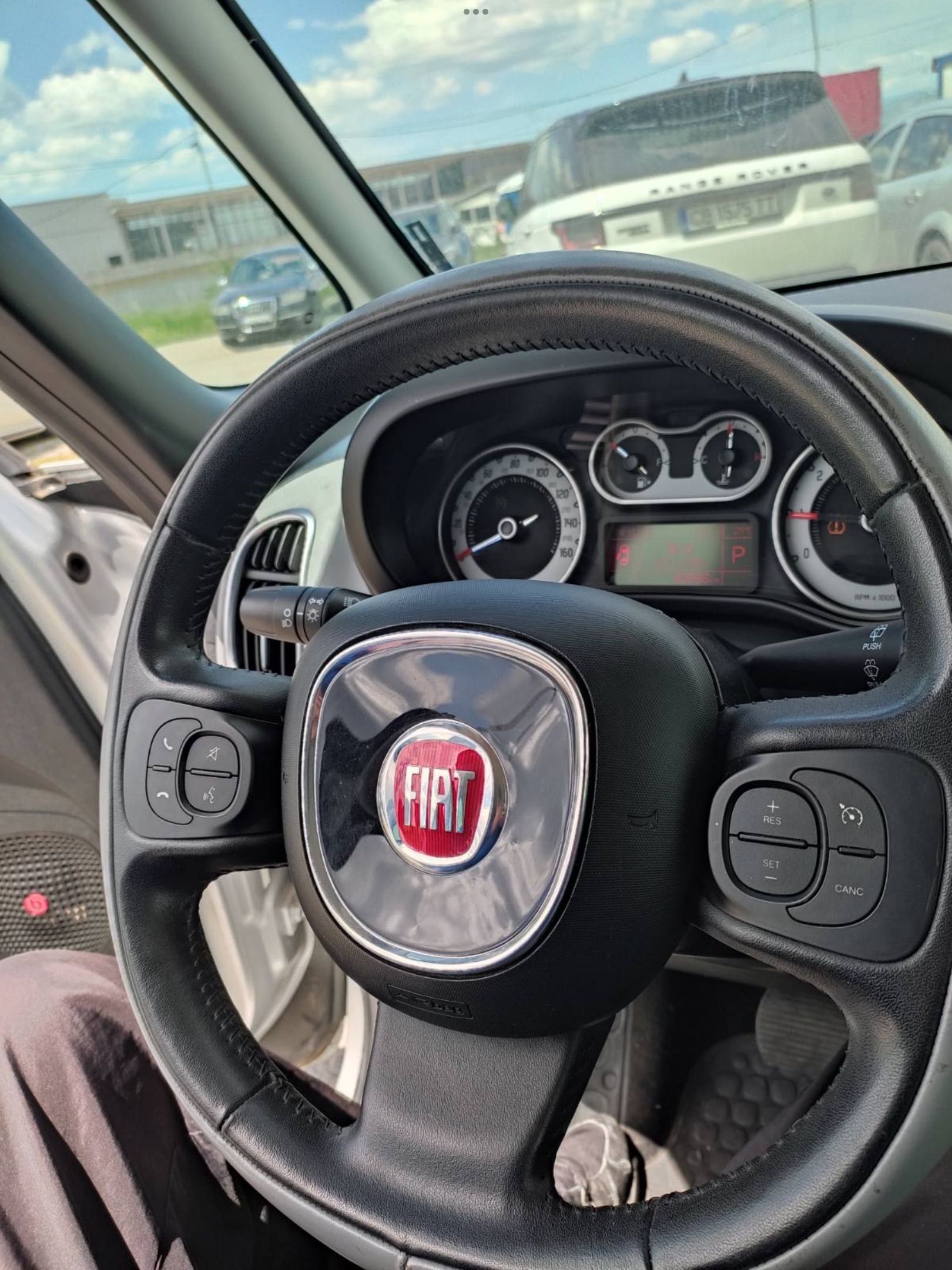 Fiat 500L 2014го.