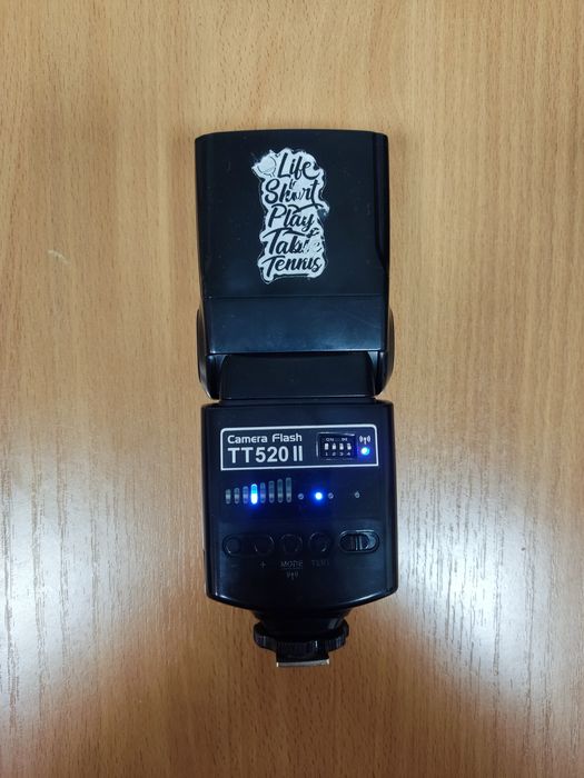 Вспышка Godox tt520ii