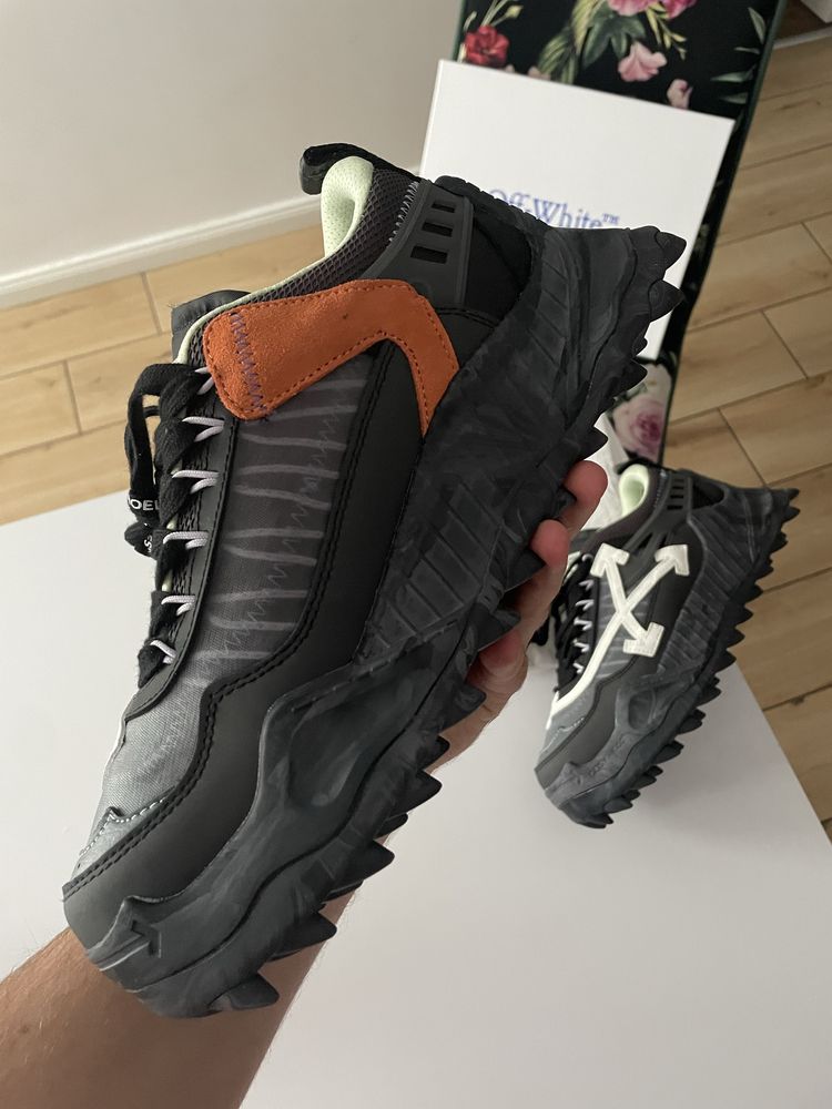OFF White ODSY Dark Grey