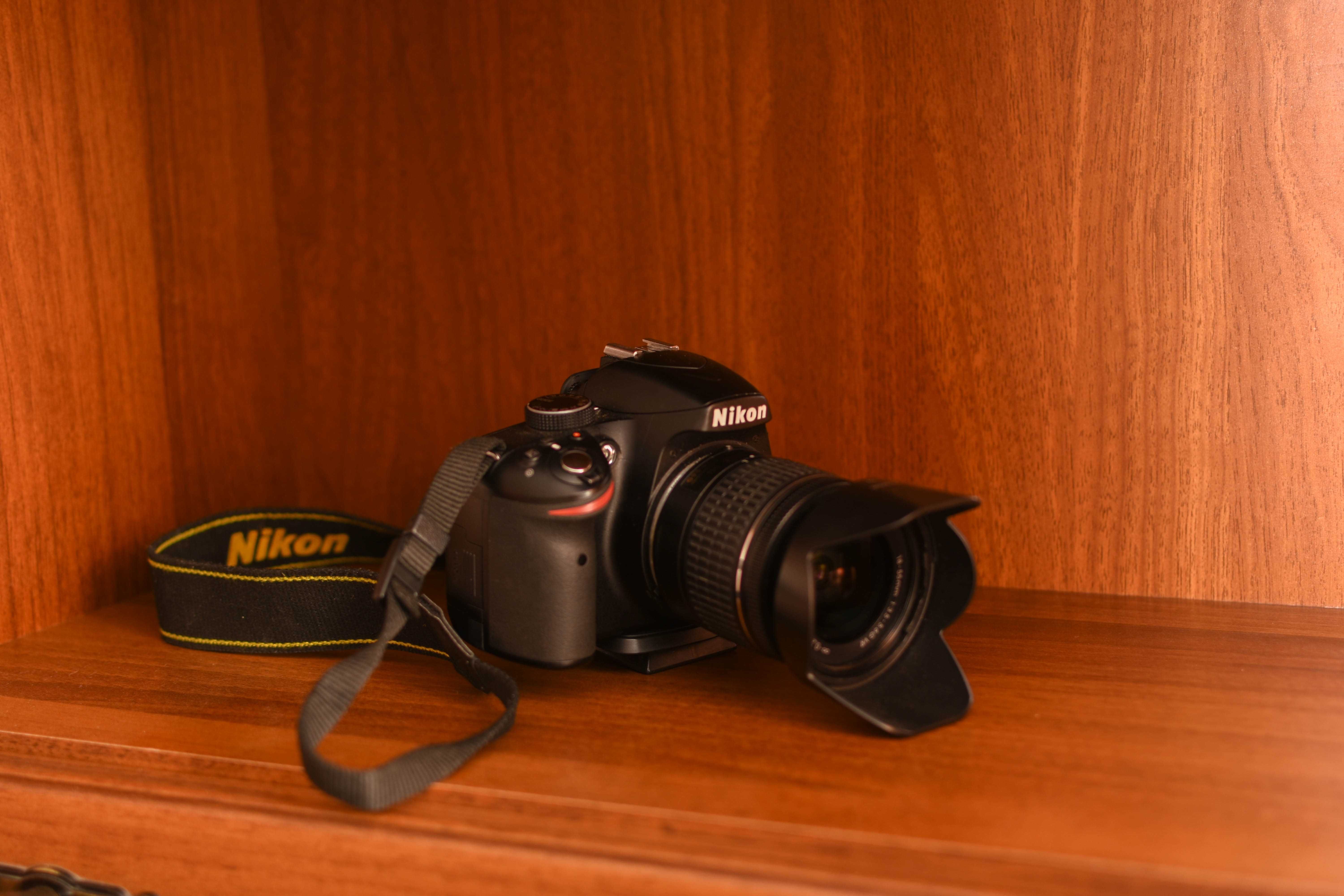 Nikon D3200 + 18-55mm VR
