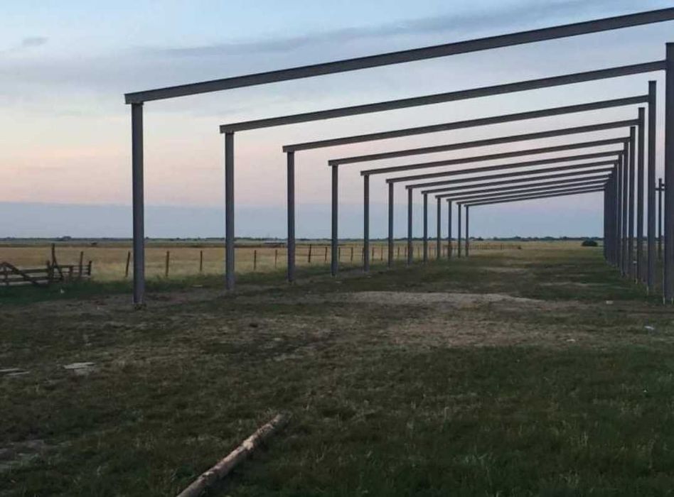 Hale metalice, structuri si confectii la cheie