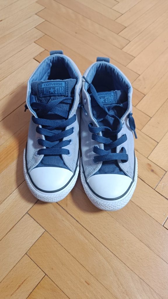 Converse Ghete sport- Chuck Taylor All Star Street Mid Mărimea 37