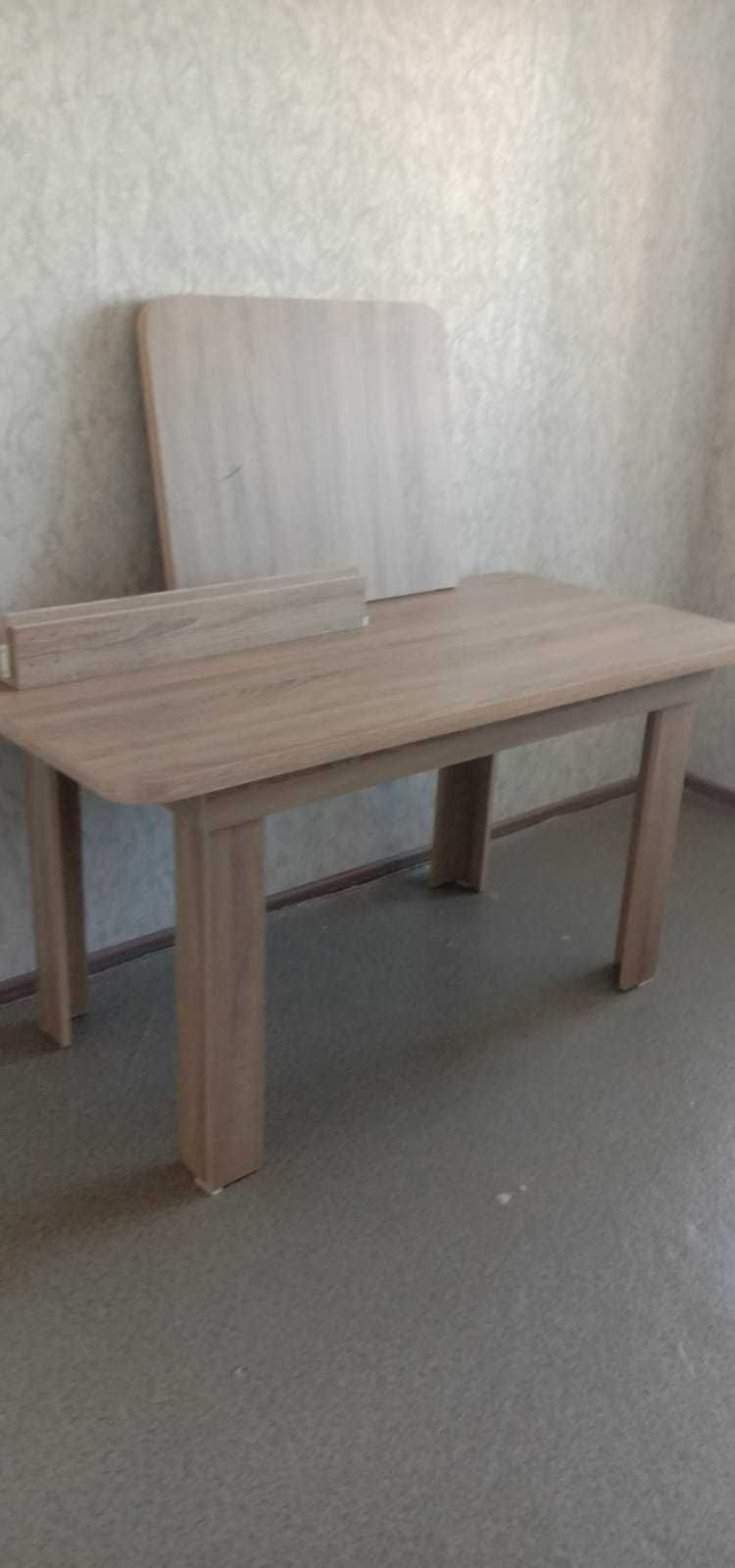 Продам стол новый