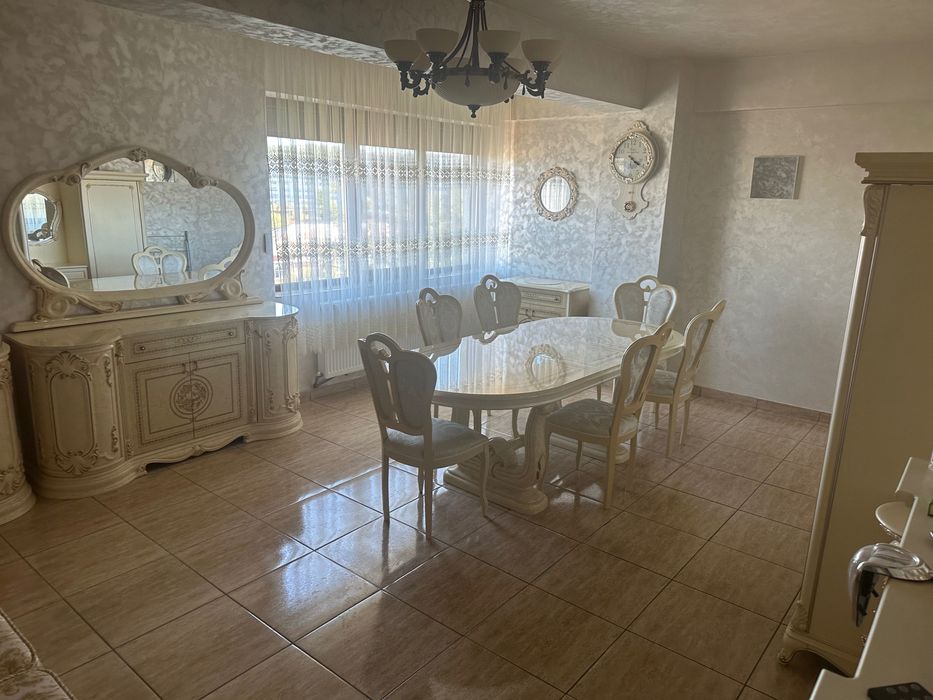 Închiriez ap 2 camere decomandat