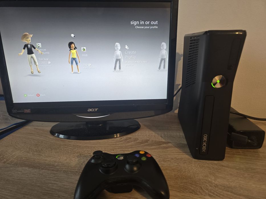 Xbox 360 modat plus 1 gamepad