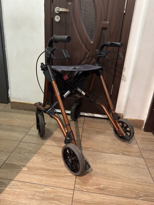 Cadru rulant din aluminiu batrani dizabilitati (ca nou)