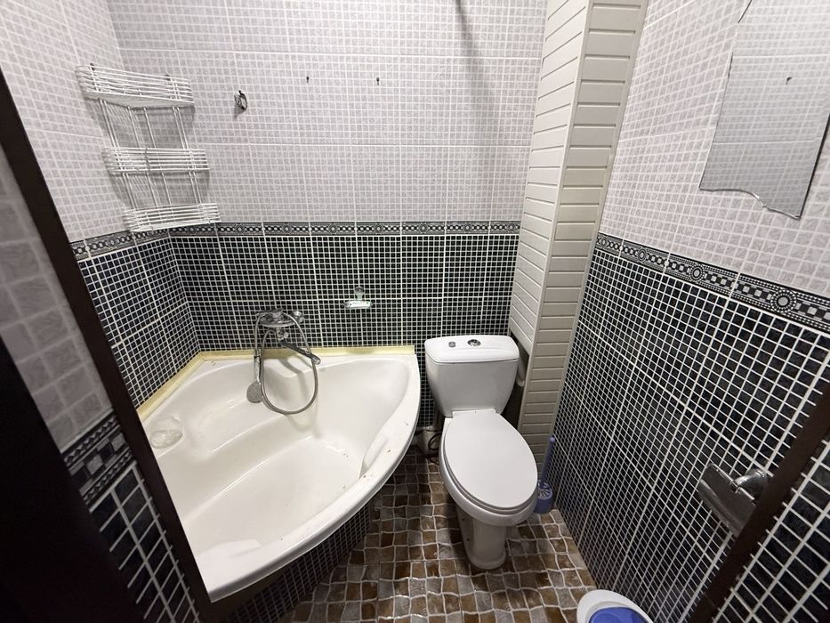 Моника томонда жойлашган 1 хонали квартира ижарага берилади