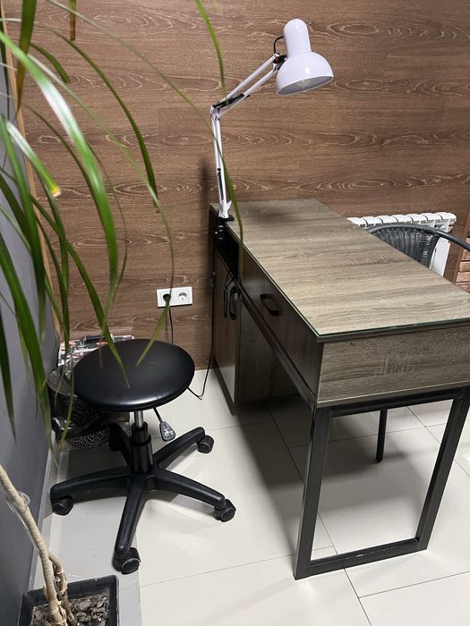 Сдаются рабочие места маникюр и педикюр