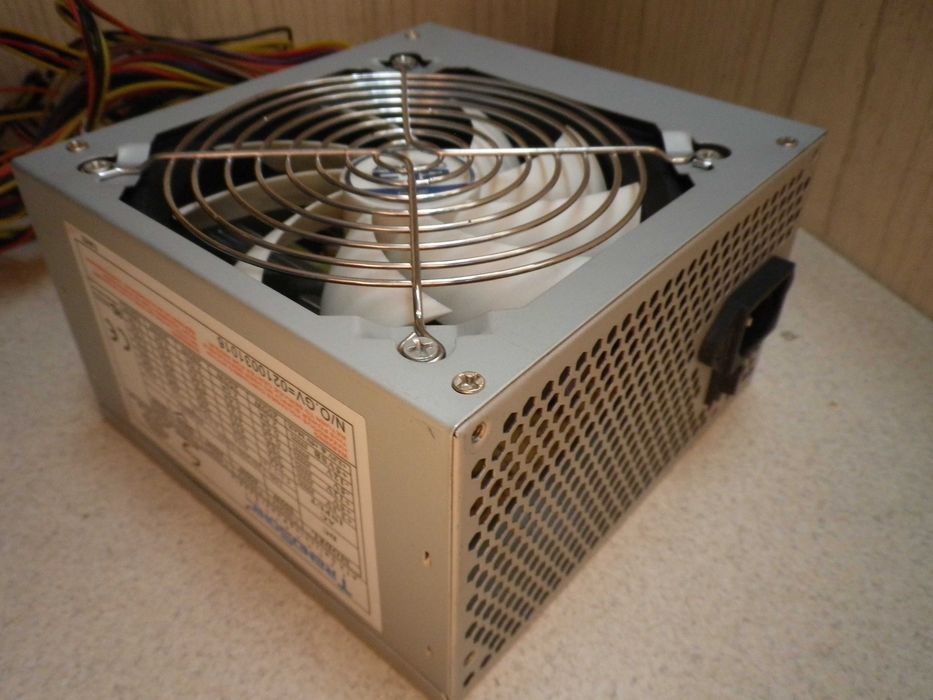 Захранващ блок, Захранване за Комютър, PSU TrendSonic 500W Отлично