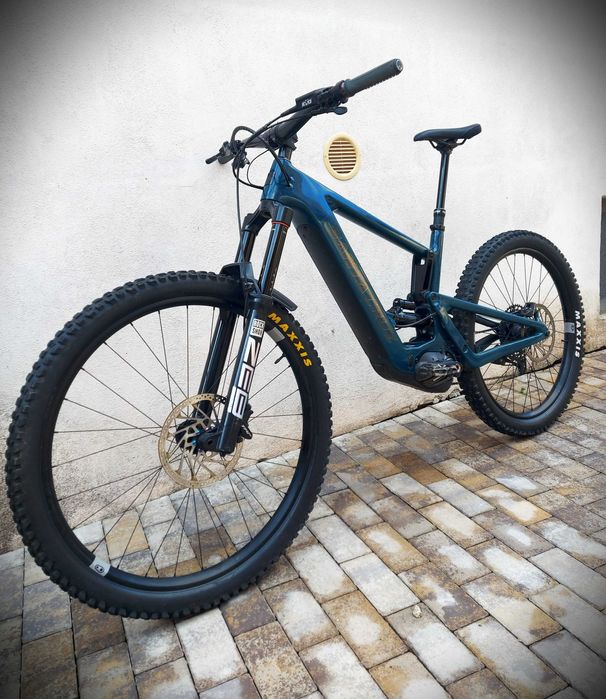 Bicicleta Electrica Santa Cruz - Bullit 2024