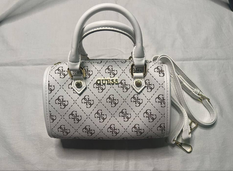 geanta de mana Guess