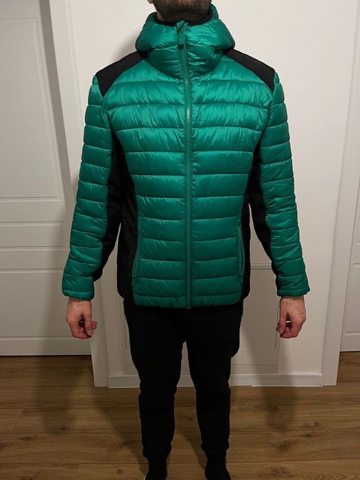 Geaca noua cu eticheta marimel xl