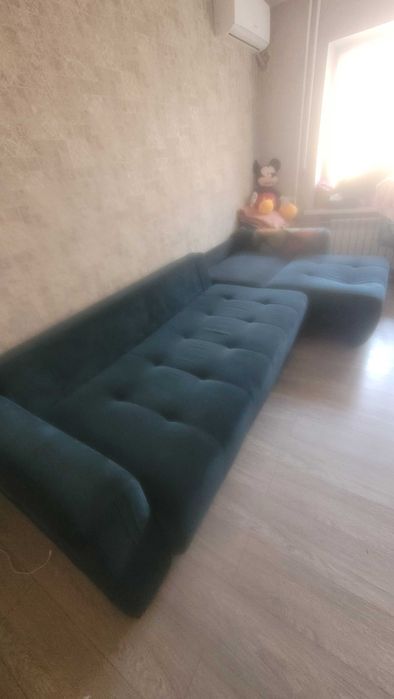 Диван БУ в среднем состоянии