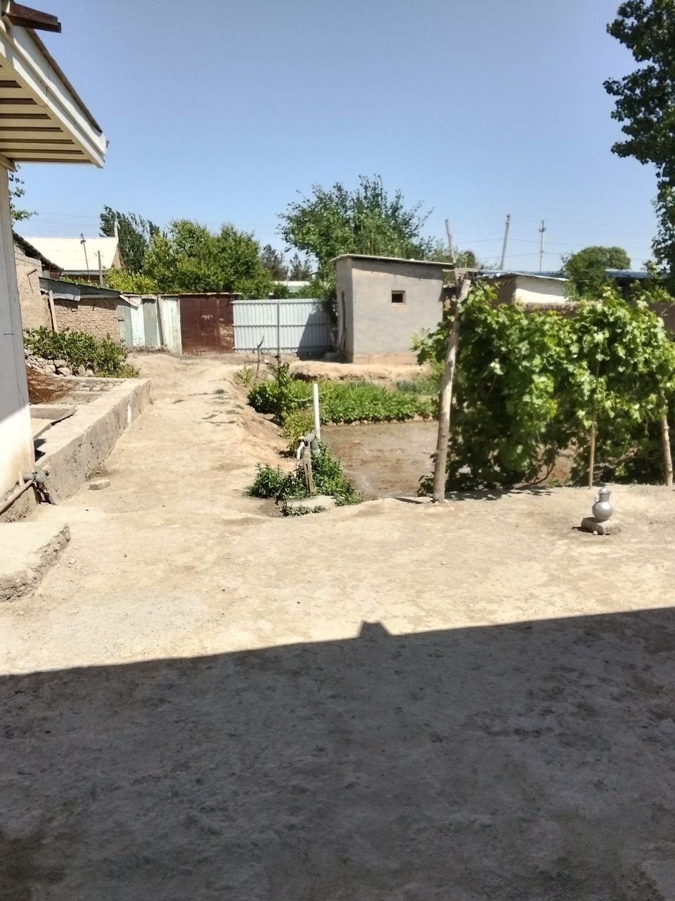 Uy sotiladi srochniy