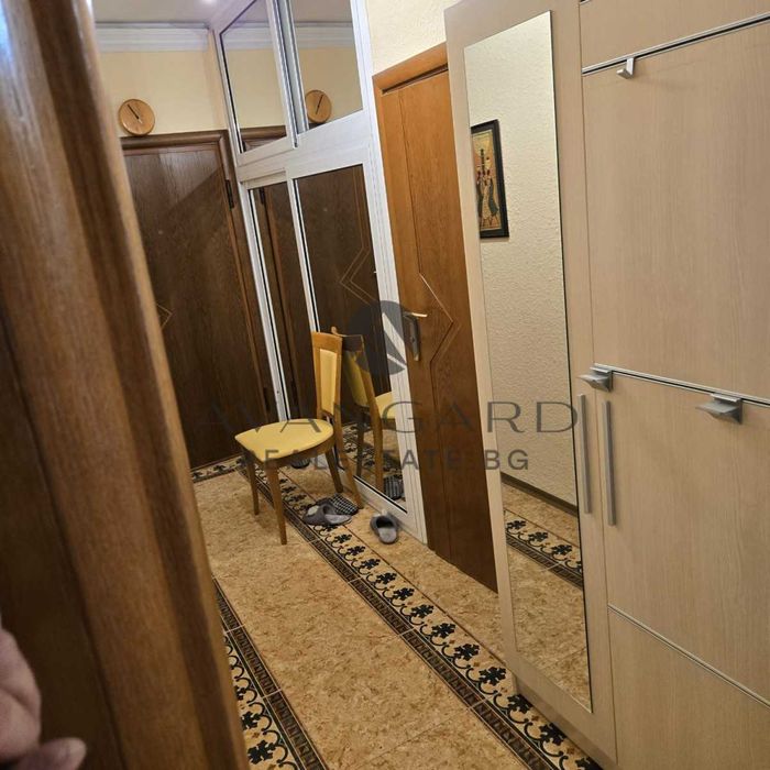 Продава се Тристаен апартамент в Пловдив, Кючук Париж - 92 кв.м за 2196 €/кв.м - Снимка #5