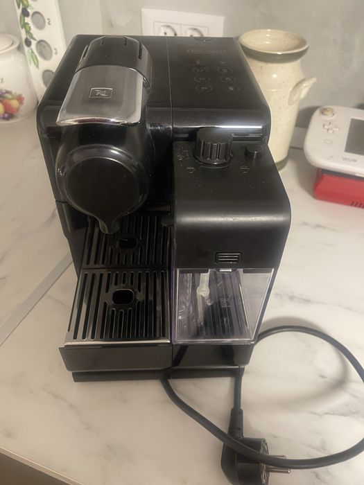 Aparat cafea Nespresso  Delonghi