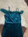 Vând rochie are doua purtari