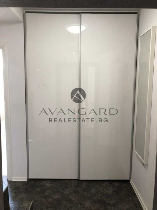 Продава се Тристаен апартамент в Пловдив, Кючук Париж - 110 кв.м за 1632 €/кв.м - Снимка #3