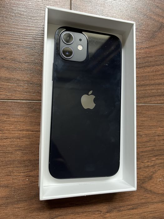 Iphone 12 64 GB 80% baterie