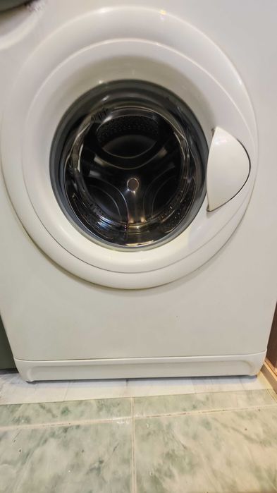 Пералня INDESIT w84th