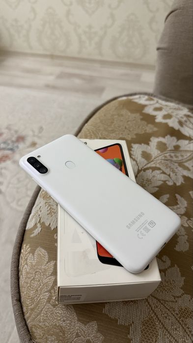 Самсугн Galaxy A11