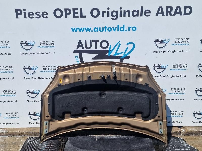 Capota motor Opel Zafira B
